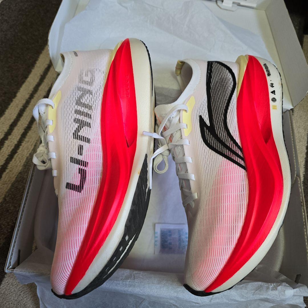 LI-NING FEIDIAN5 ELITE フェーディアン5エリート　US8