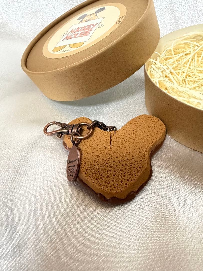 Qpot ミッキー チョコケーキバッグチャーム