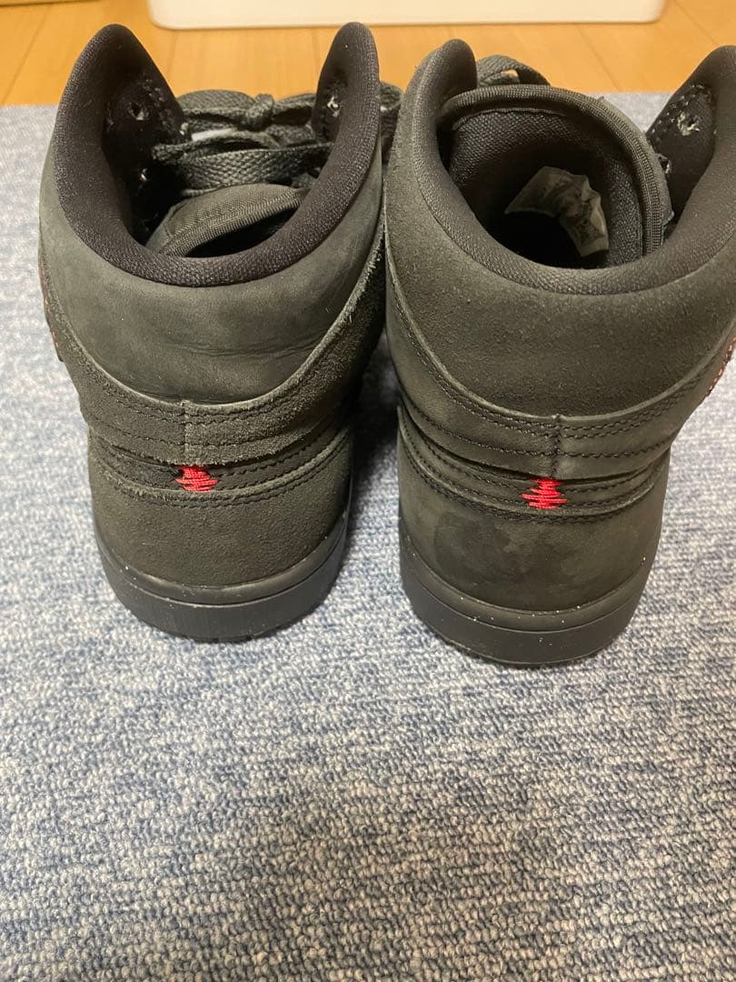 ☆送料込み☆ NIKE AIRJORDAN1 スニーカー　MID SEクラフト