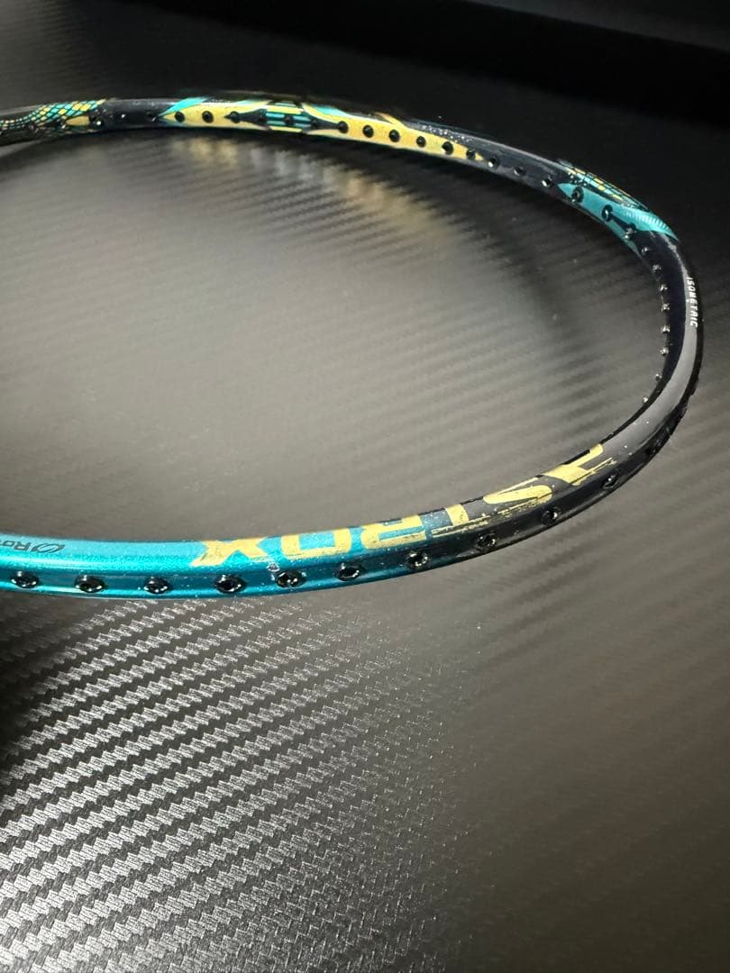 バドミントンラケット 3U21-28lbs G5.5