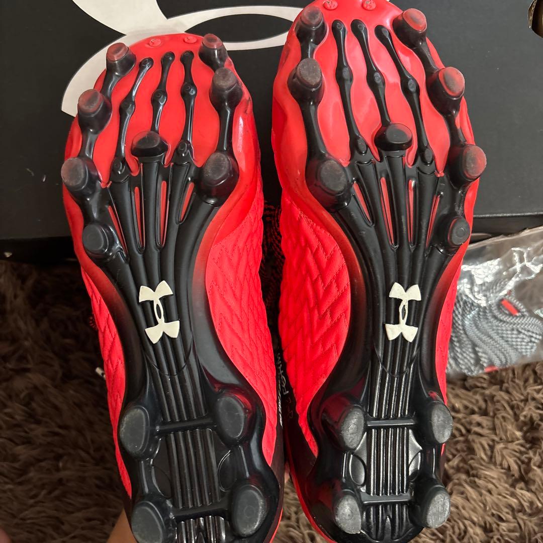 Under Armour クローン マグネティコ プロ(レッド)AG/HG