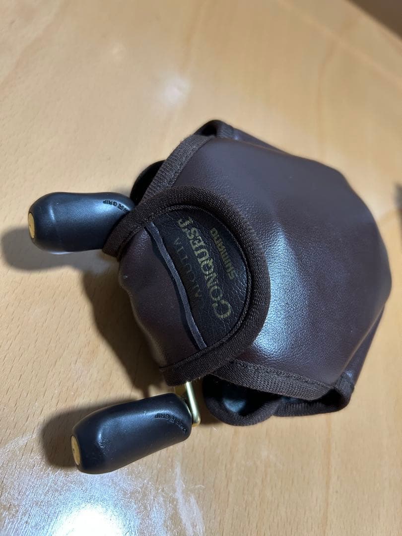 【最安値】SHIMANO カルカッタコンクエスト 100 ※リールカバー・箱付き