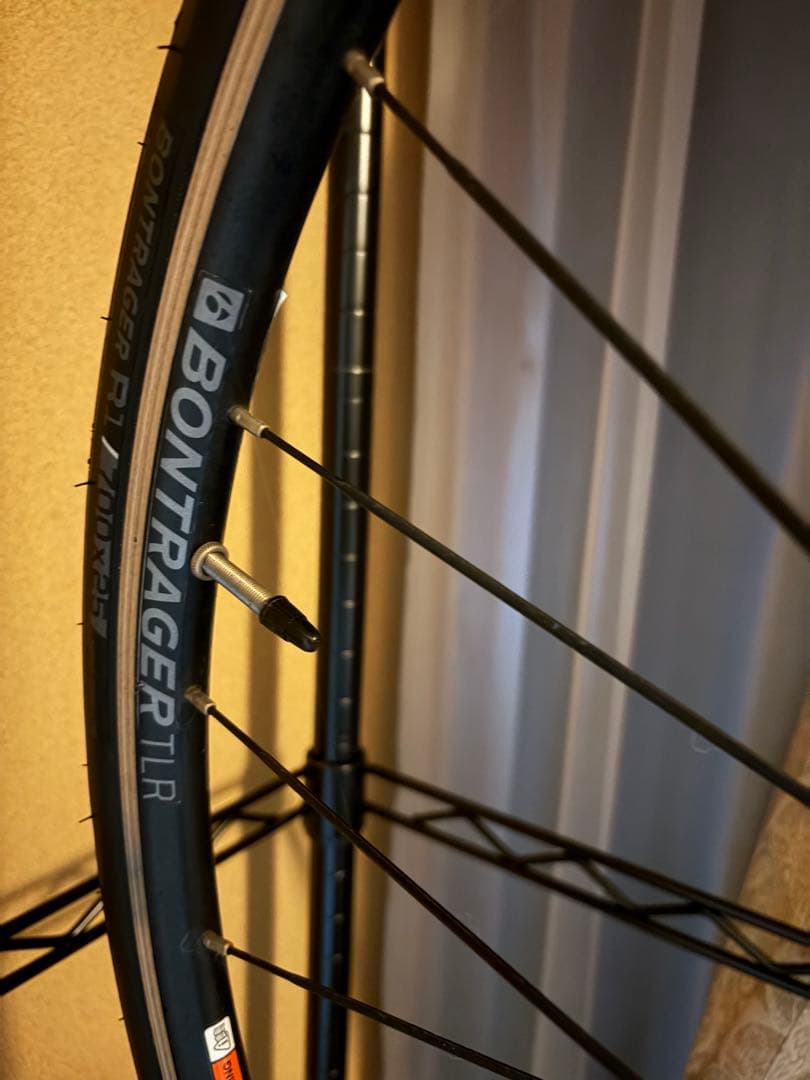 室内保管 TREK Emonda SL5 モデル カーボンロードバイク
