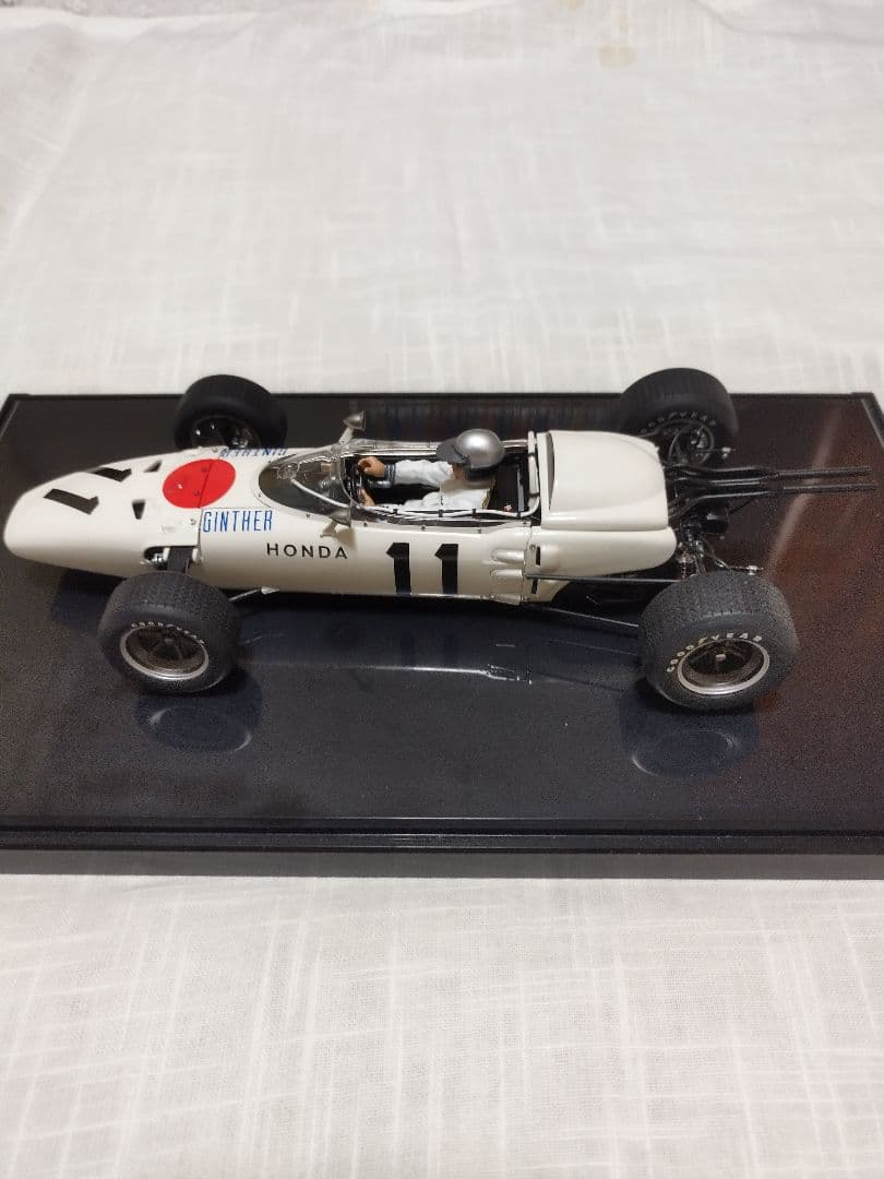 HONDARA272F1　Mexico GP1965 1/18ミニカー雑誌付き