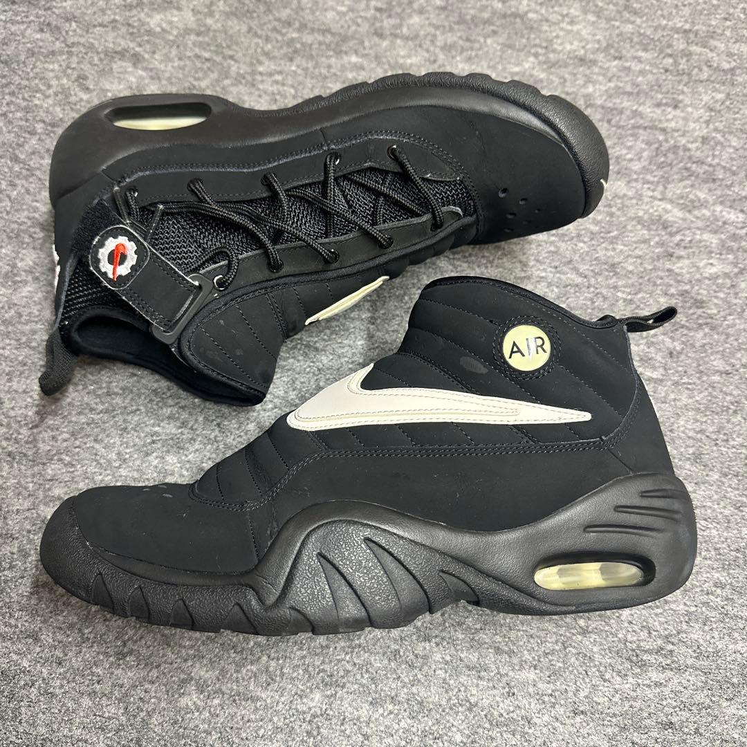 NIKE AIR SHAKE NDESTRUKT スニーカー