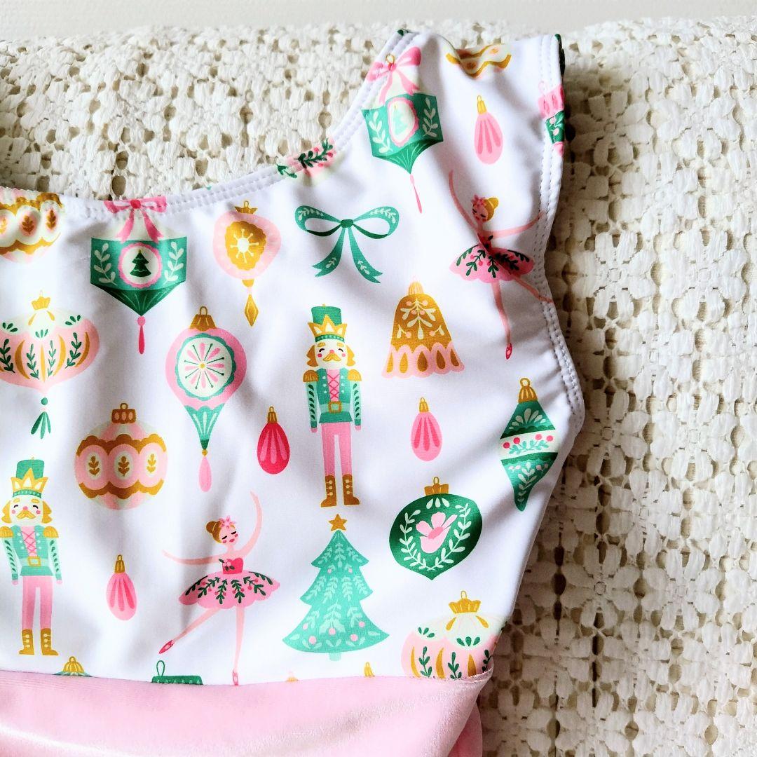 140㎝／くるみ割り人形がこの季節にぴったり♡ピンクのベロアレオタード