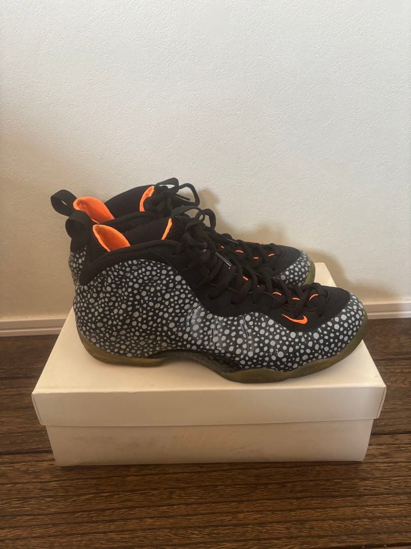 シューズ(男性用) NIKE AIR FOAM POSITE ONE PRM SAFARI