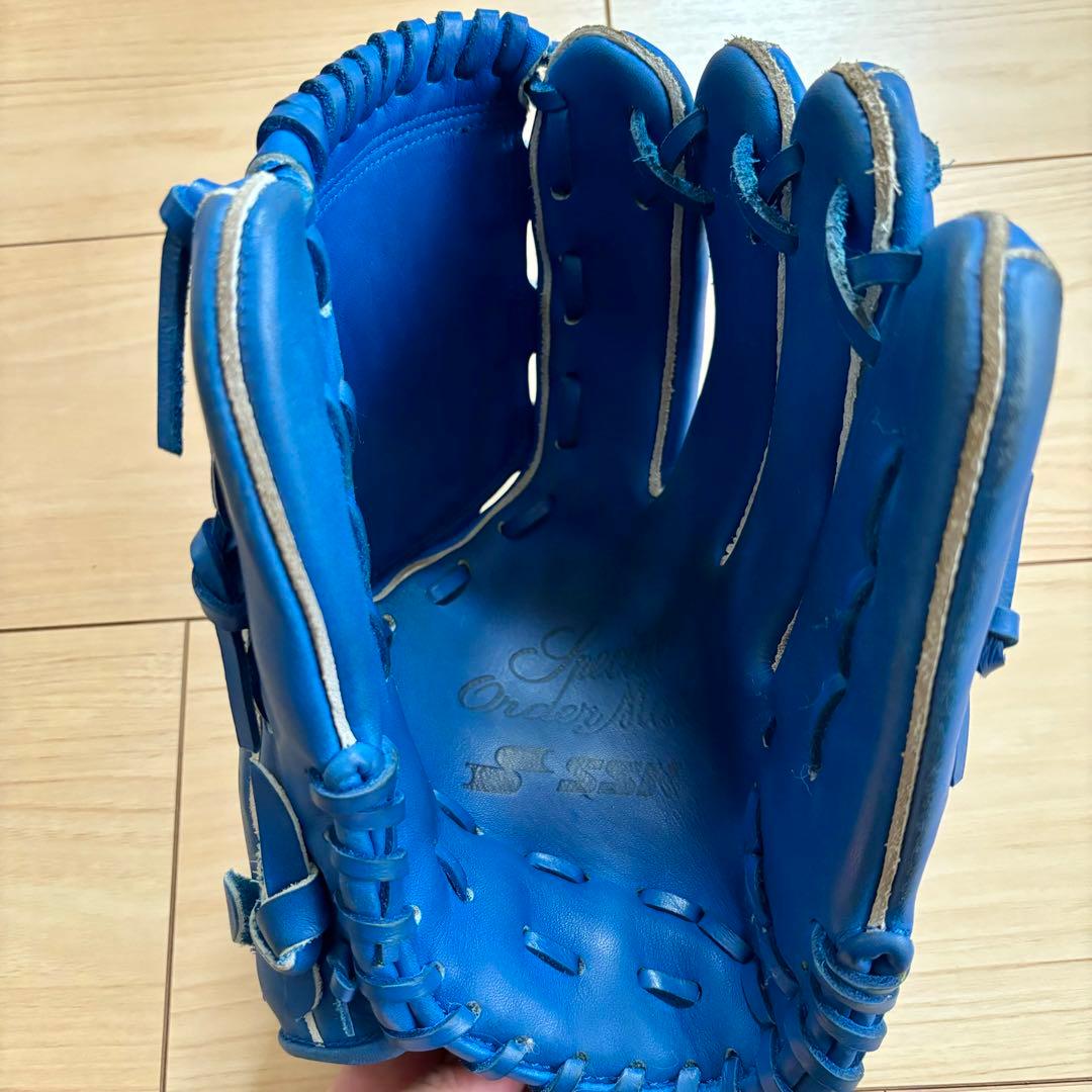 野球一般軟式用　投手グラブ　ＳＳＫ