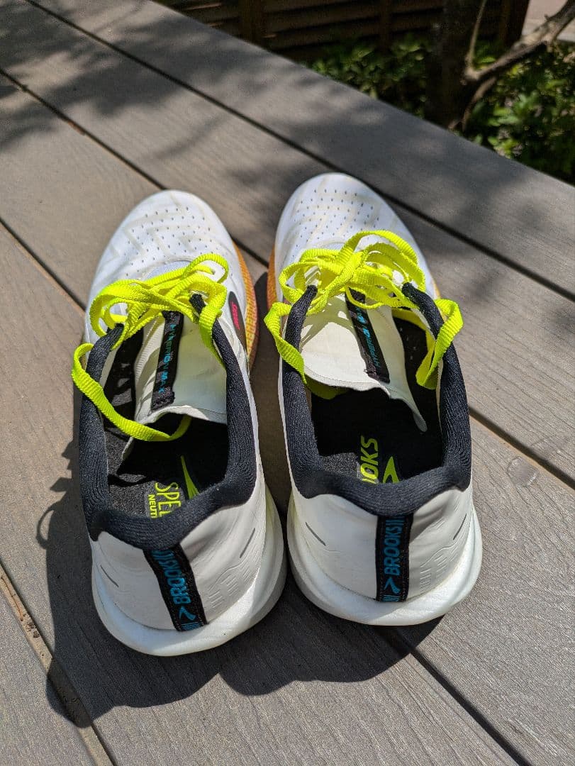 BROOKS ハイペリオンマックス　HYPERION MAX