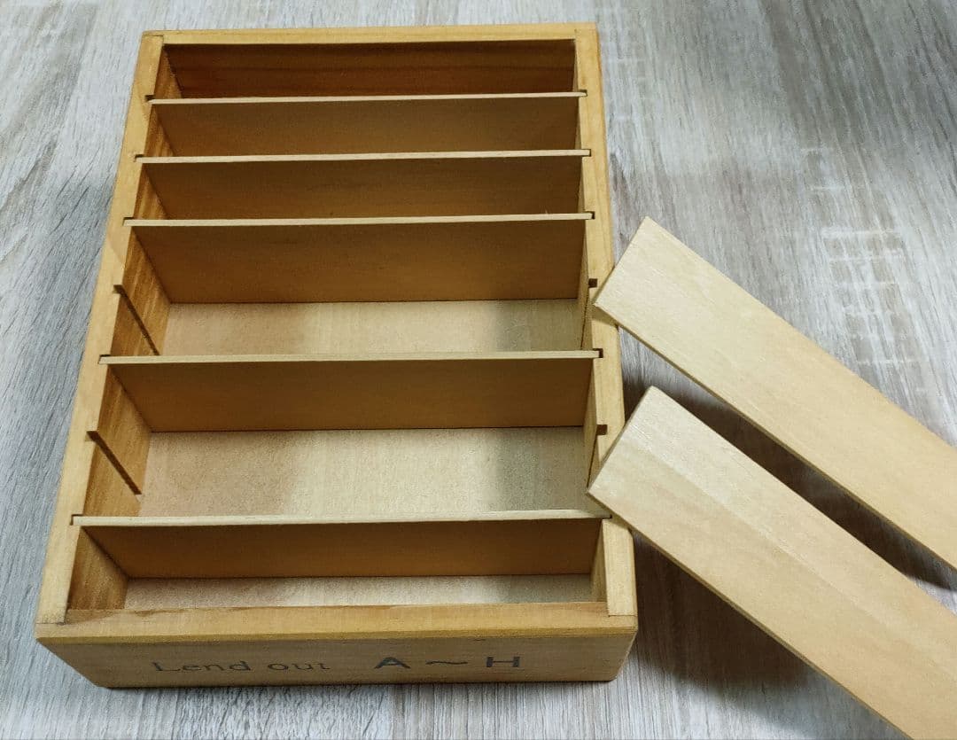 【新品】YAKETY YAK木製カードボックス/レターラック/カードスタンド