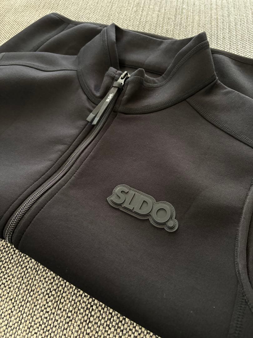 SIDO ブラック ライトダブルニットベスト3D L size