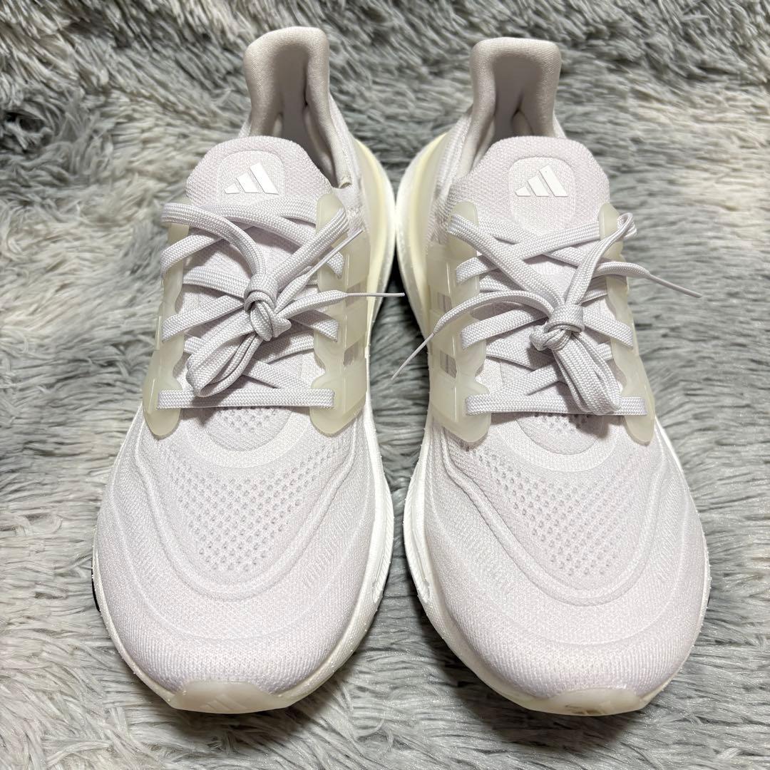 新品✨adidas 25.5cm Ultraboost Light 白　ホワイト