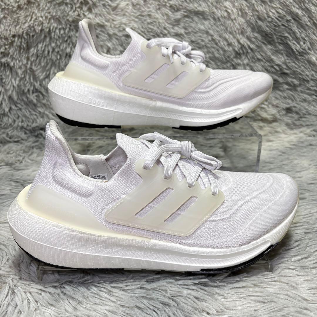 新品✨adidas 25.5cm Ultraboost Light 白　ホワイト