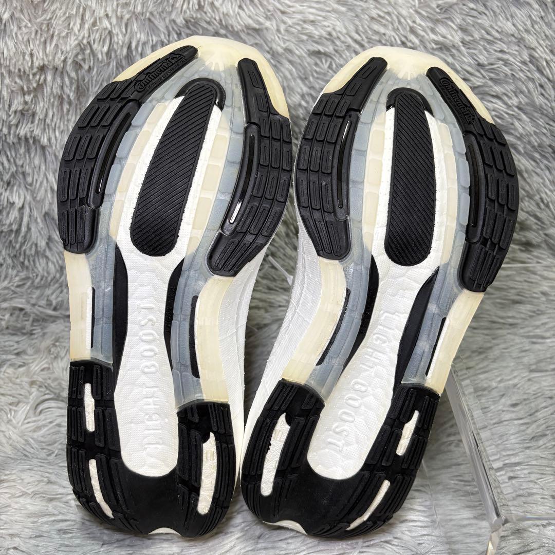 新品✨adidas 25.5cm Ultraboost Light 白　ホワイト
