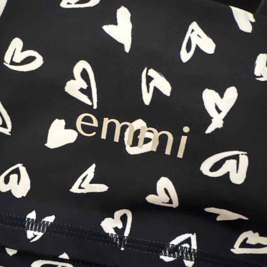 emmi ヨガウェア ブラトップ ハート柄 ブラック 新品未使用タグ付き