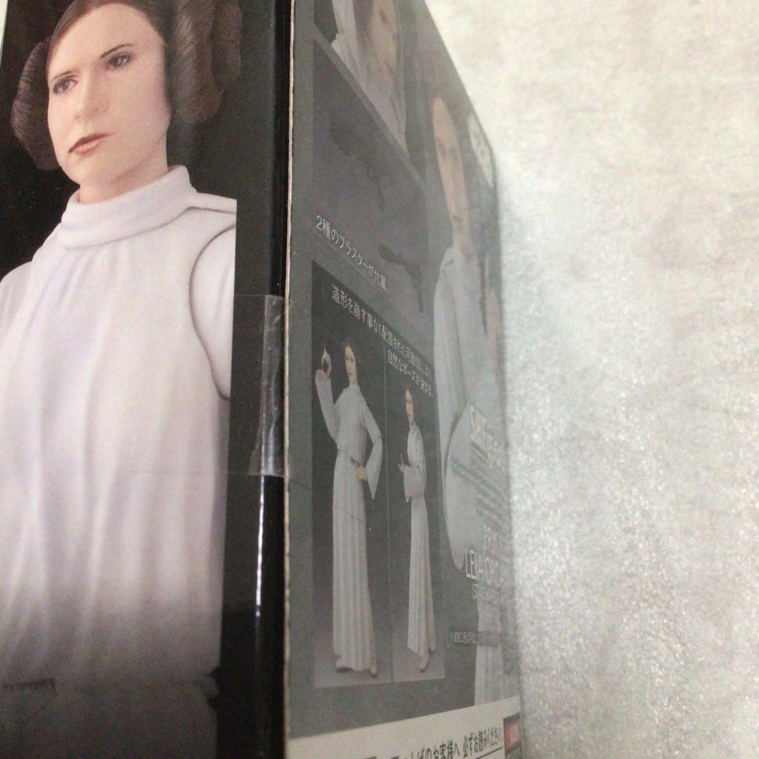 SHフィギュアーツ　レイア　未開封中古品