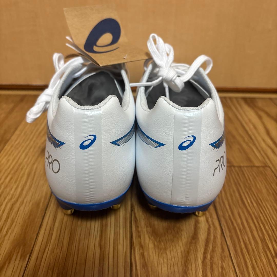 ASICS PRO2 サッカーシューズ ホワイト/ブルー 取り替え式(天然芝用)
