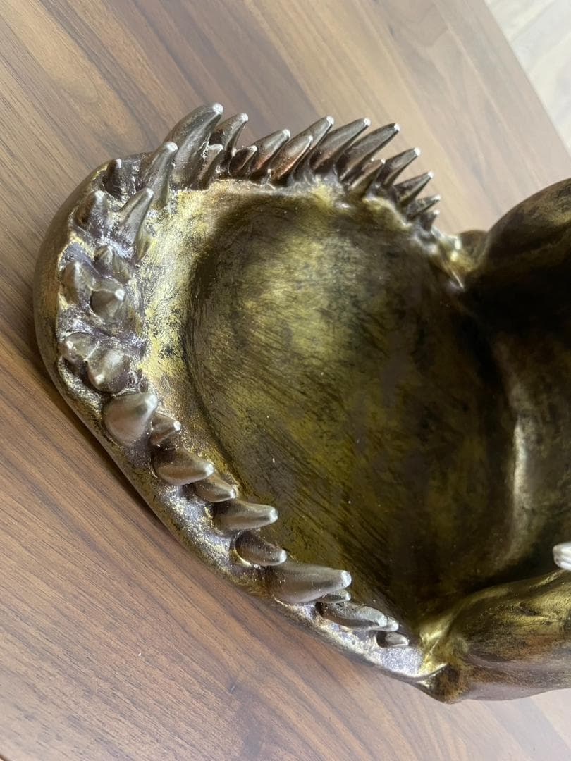 ジョーズ　サメ　小物入れ　灰皿　トレー　インダストリアル　シャーク　JAWS