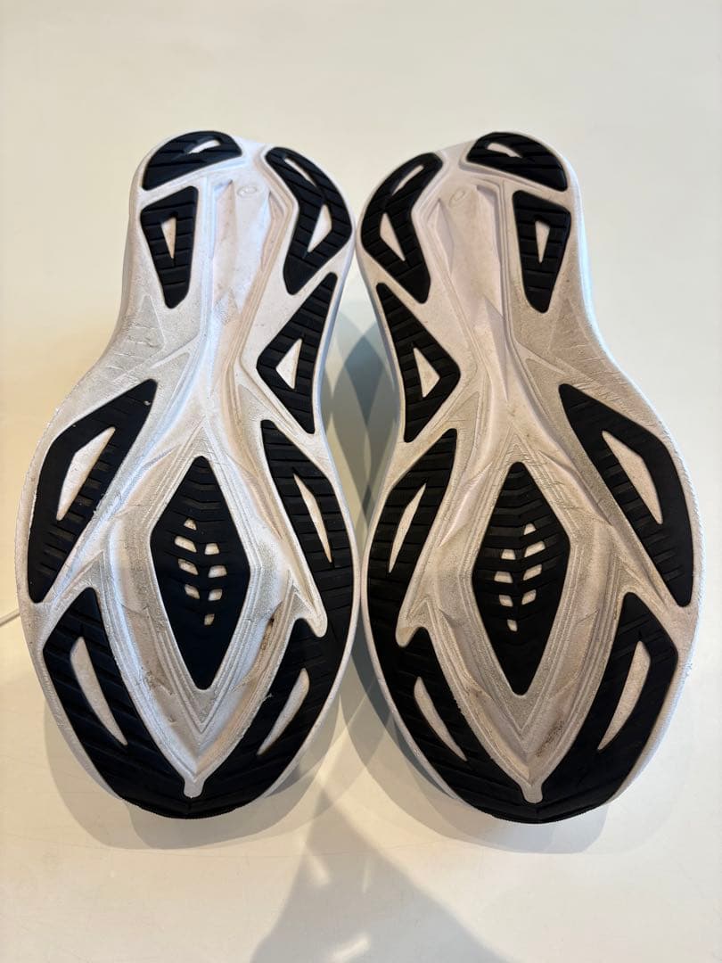 スパイク・シューズ ASICS SUPERBLAST 2