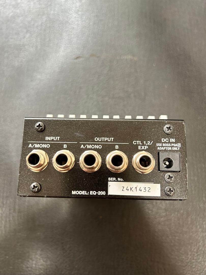 BOSS EQ-200 グラフィックイコライザー（値下げ対応可能）