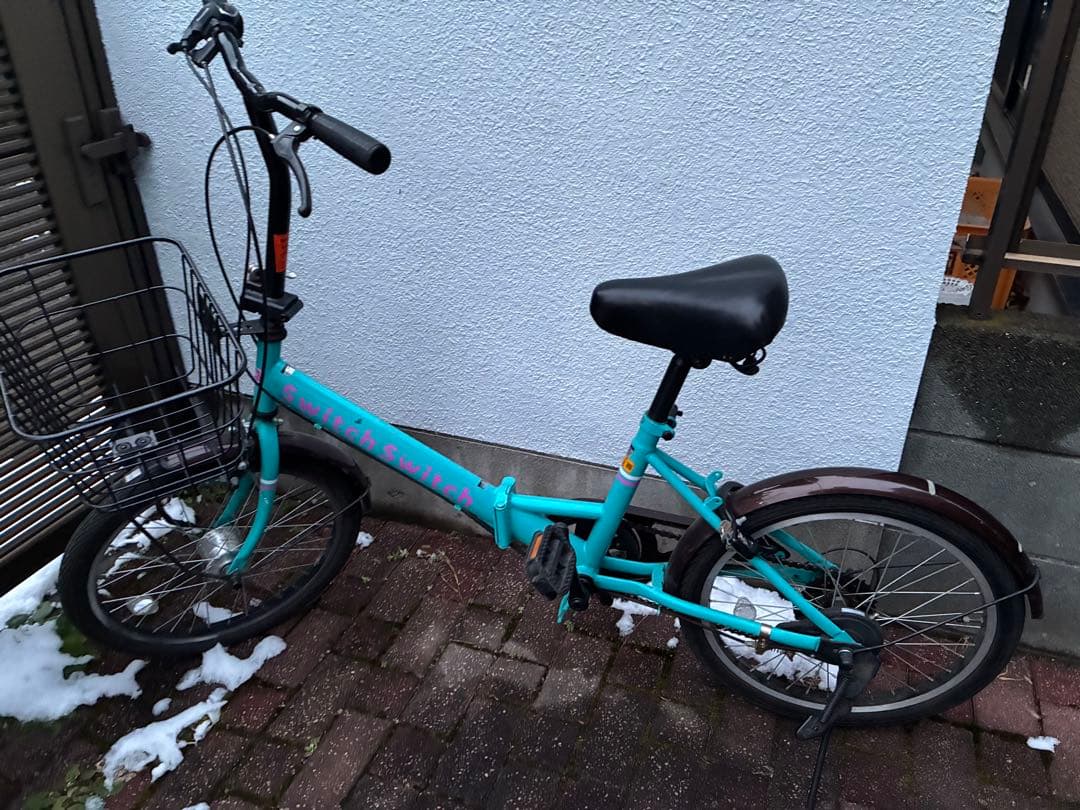 水色 折りたたみ自転車 前面バスケット付き