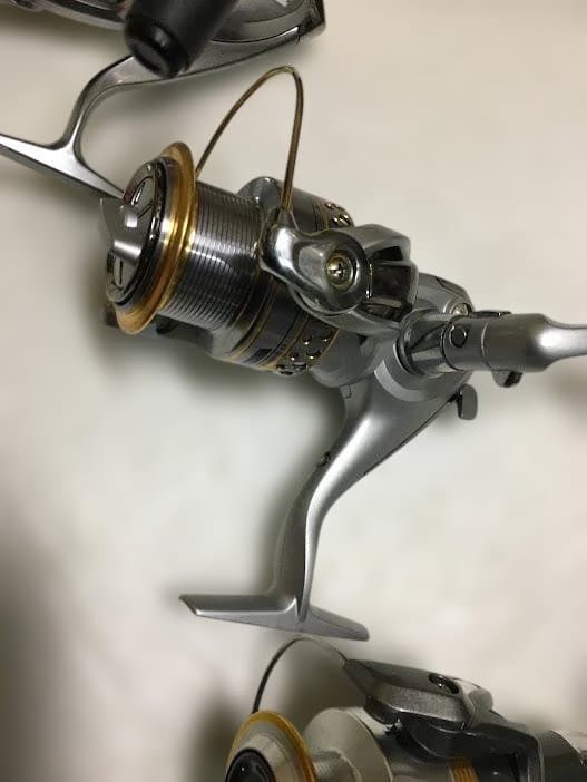 コストパフォーマンスが光るスピニングリール３点格安まとめ売り