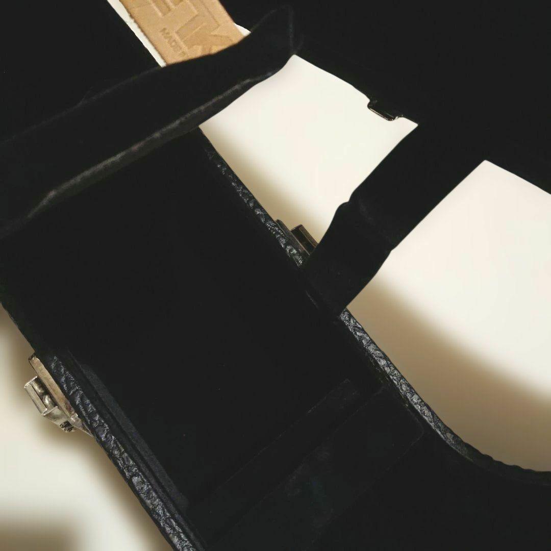 Martin Custom Shop CTM 000 OM用 刺繍ハードケース