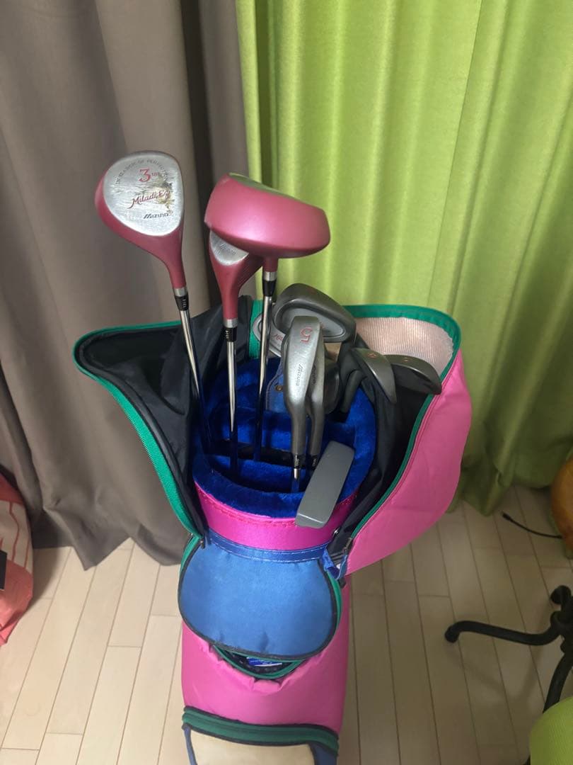 レディースゴルフクラブセット ピンク（MIZUNO）