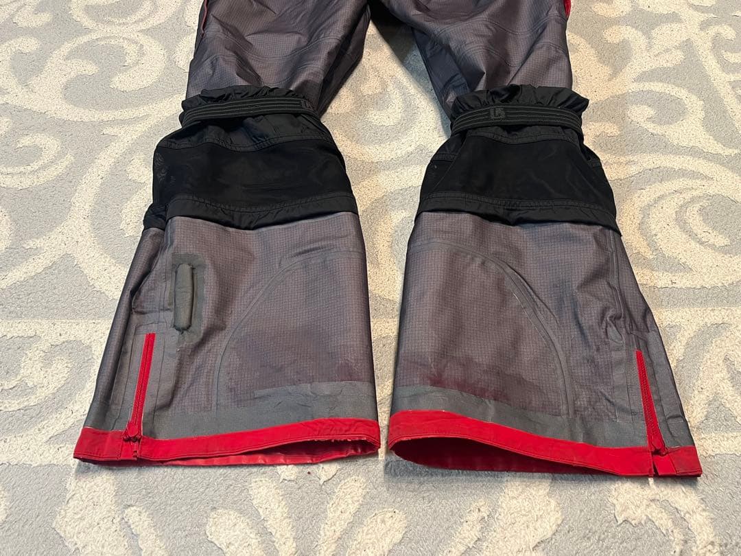 BURTON ak457 ゴアテックスウェア　上下セット　サイズM