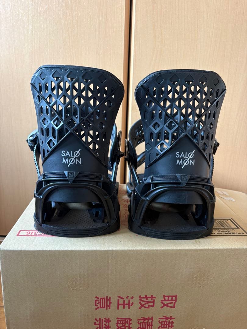 SALOMON HIGHLANDER Mサイズ　ブラック
