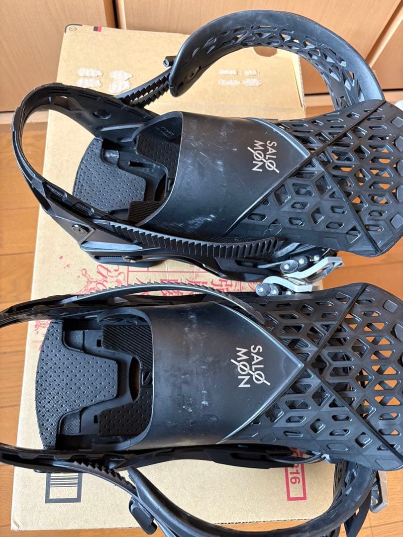 SALOMON HIGHLANDER Mサイズ　ブラック