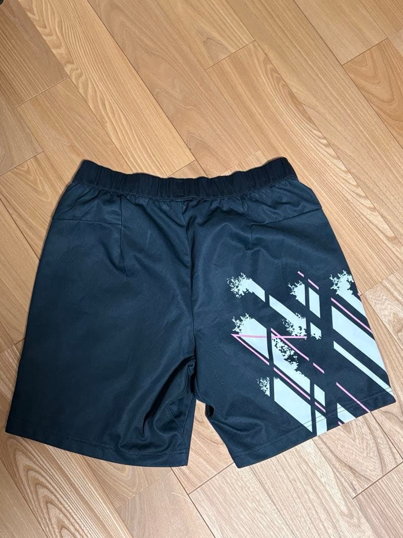 ヨネックス　ハーフパンツ　黒