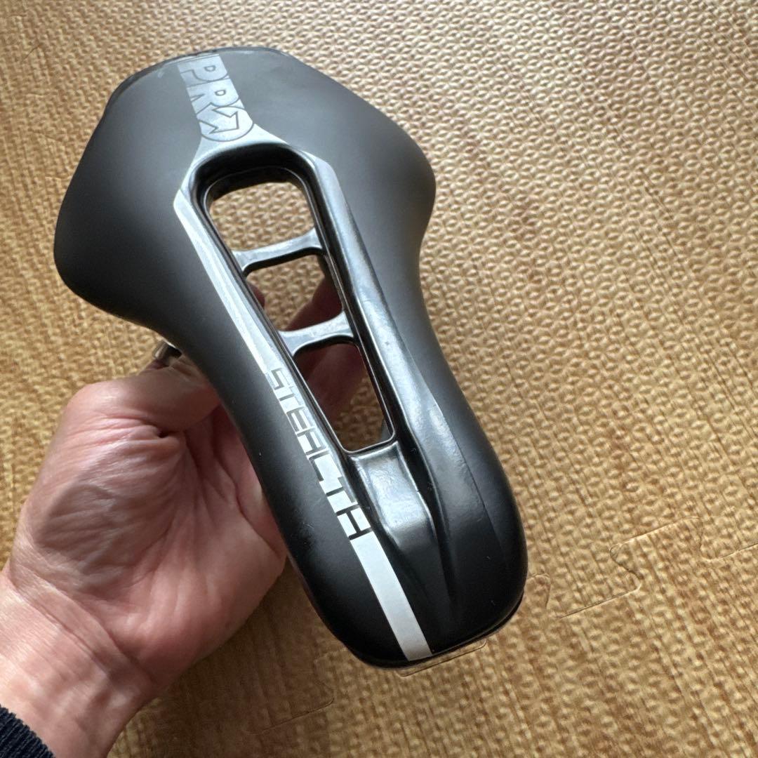 シマノプロ　ステルス　カーボン　サドル