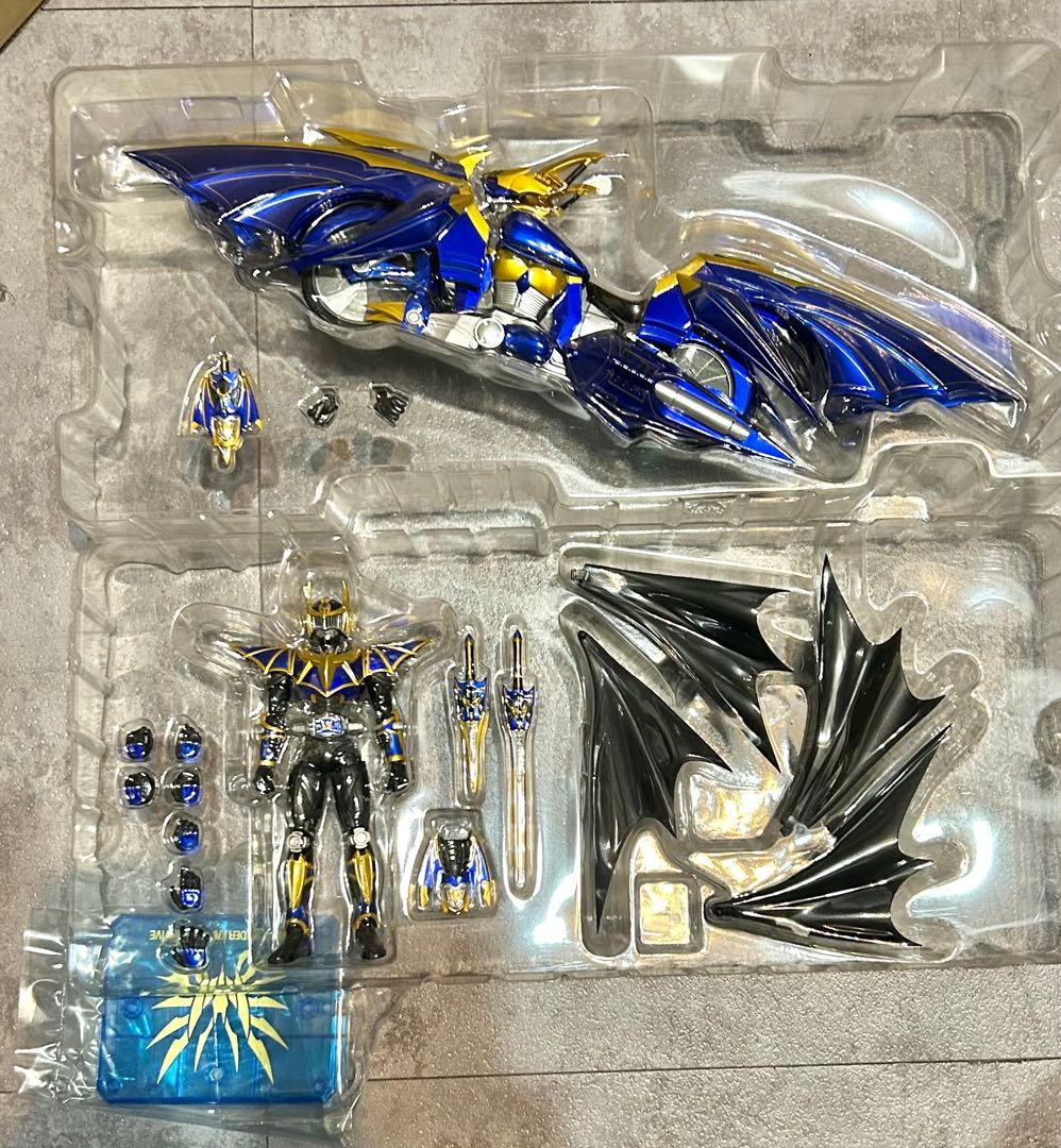 S.H.Figuarts仮面ライダーナイトサバイブダークレイダー龍騎ドラグランザ