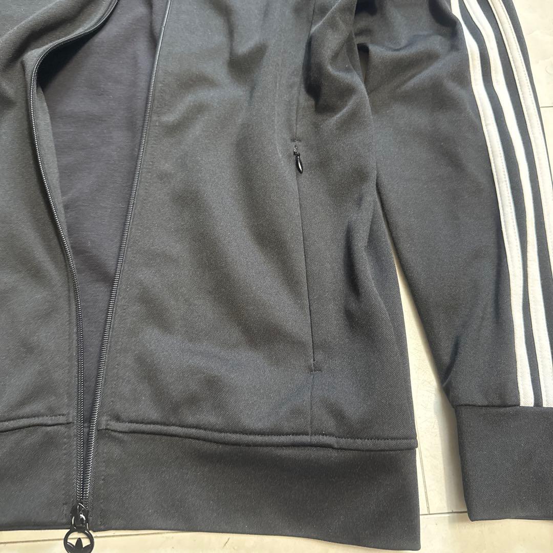 adidas ブラック トレーニングジャケット