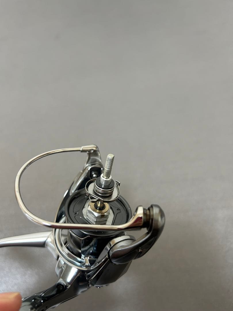 22イグジストLT2500S スピニングリール