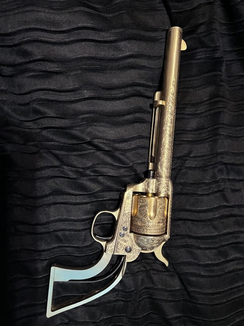 Display M1873 Colt Cavalry 装飾的な金ーリボルバー