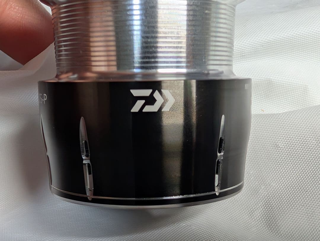 ダイワ　管624FF　24ルビアス LT2000S-P スプール　美品
