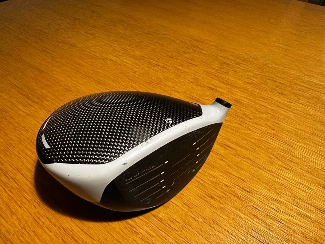 TWIST FACE カーボンファイバー ドライバー　ヘッドカバー付き