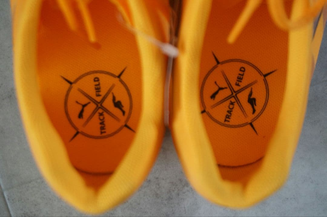 【訳あり】PUMA スパイク・シューズ オレンジ