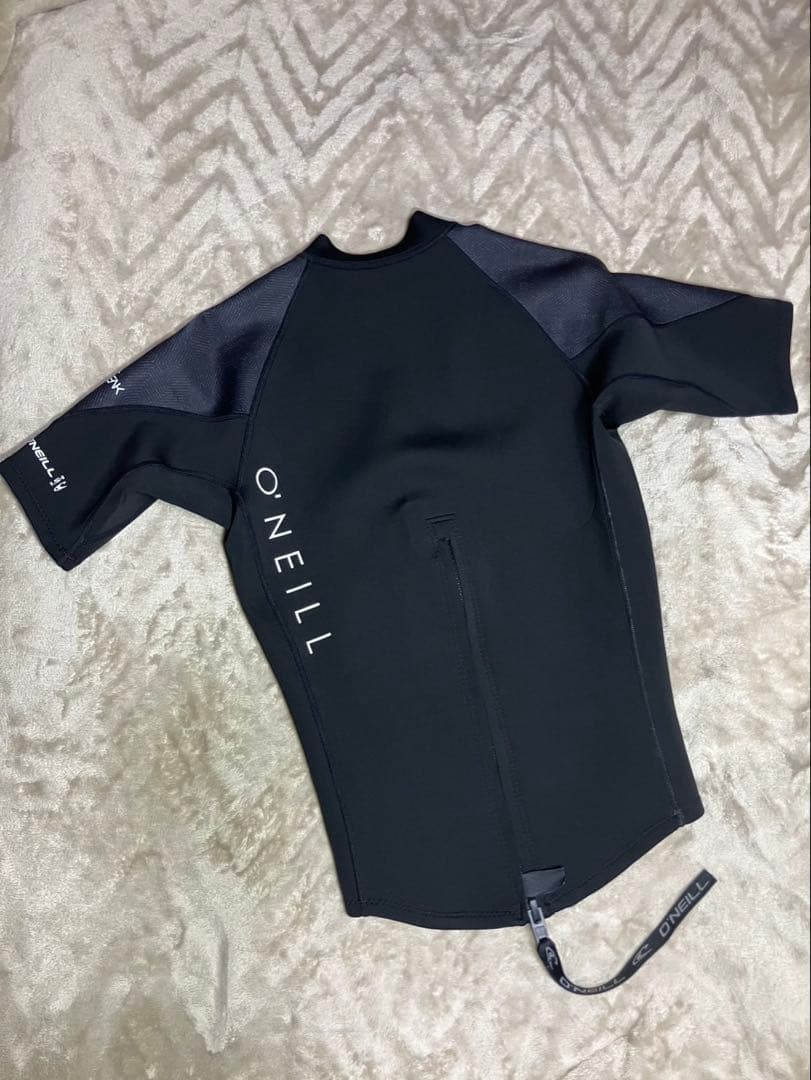 美品 O’NEILL オニール トップ ウェットスーツ サイズML