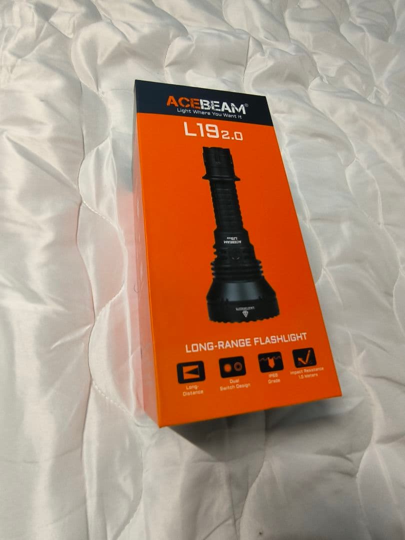 【新品未使用】ACEBEAM L19 2.0 懐中電灯　エースビーム