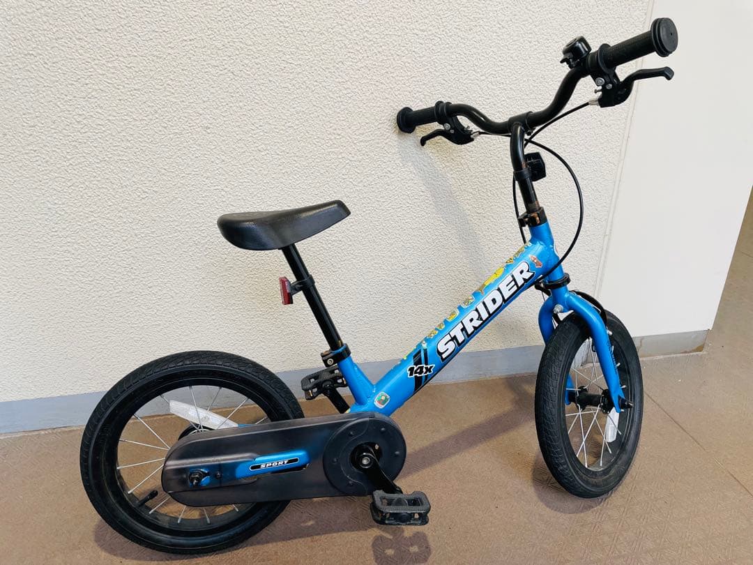 【大阪引き取り限定】ストライダー14X青　STRIDER14Xブルー【スタンド付