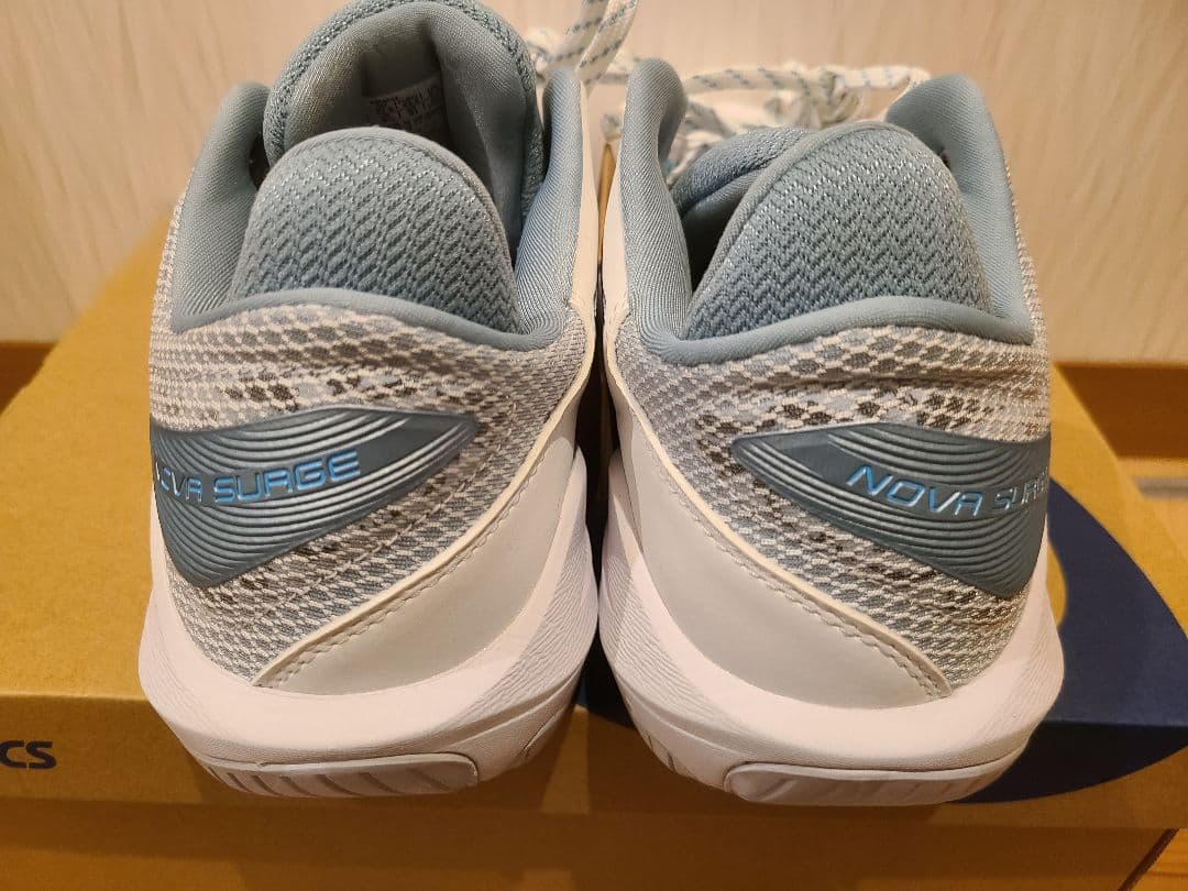 シューズ(男性用) asics NOVA SURGE LOW(27.5cm)