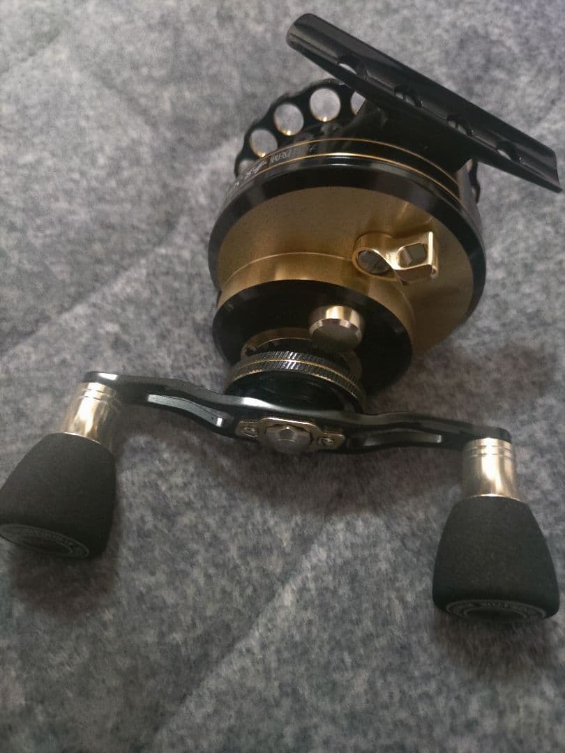 黒鯛工房のカセ筏師　チヌセレクションＺ60HG-BG（LEFT　HANDLE）