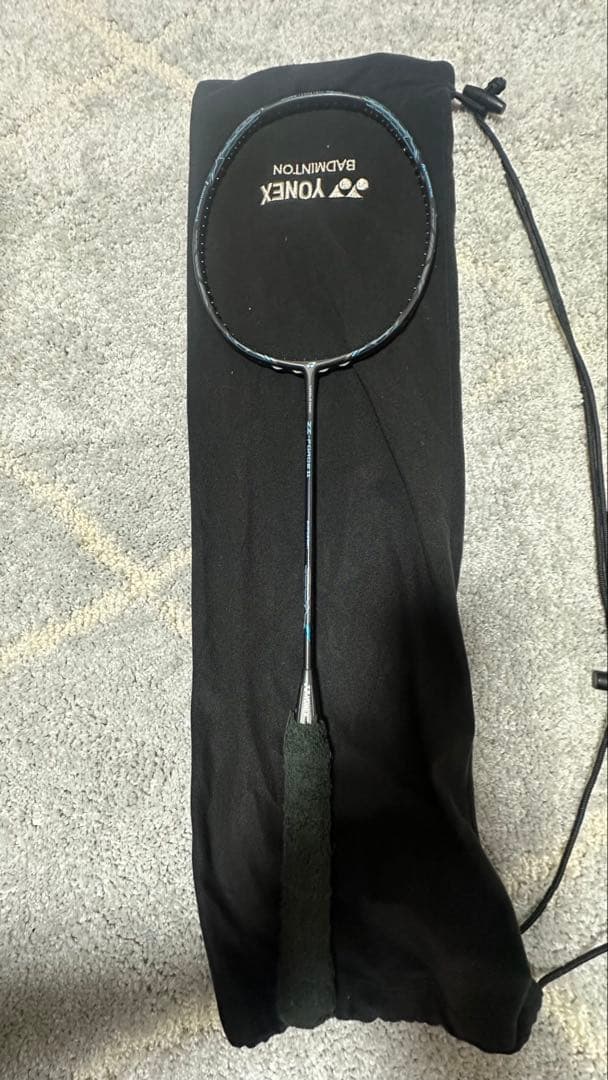 YONEX バドミントンラケット レッド/ブラック
