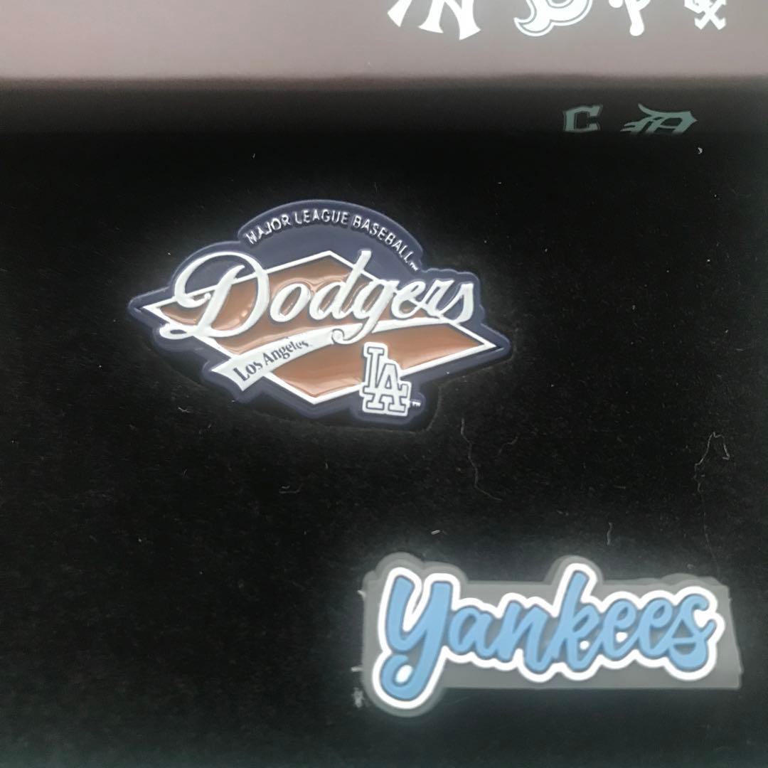 優勝セール　希少　新品　MLB ロゴ　アクセサリーピンセット