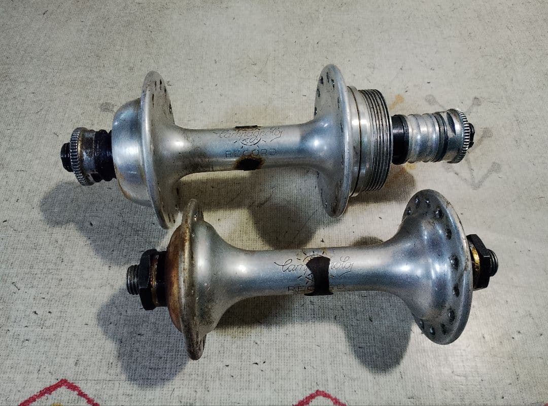 ハブ Campagnolo RECORD 32H 約99/128mm