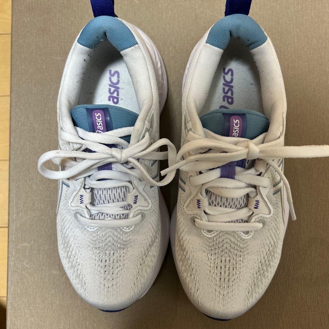 ランニングシューズ　アシックスGel-Cumulus 25 22.5cm美品