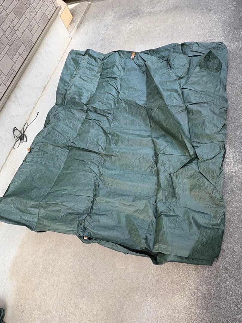 Coleman 8人用キャンプテント３ルーム